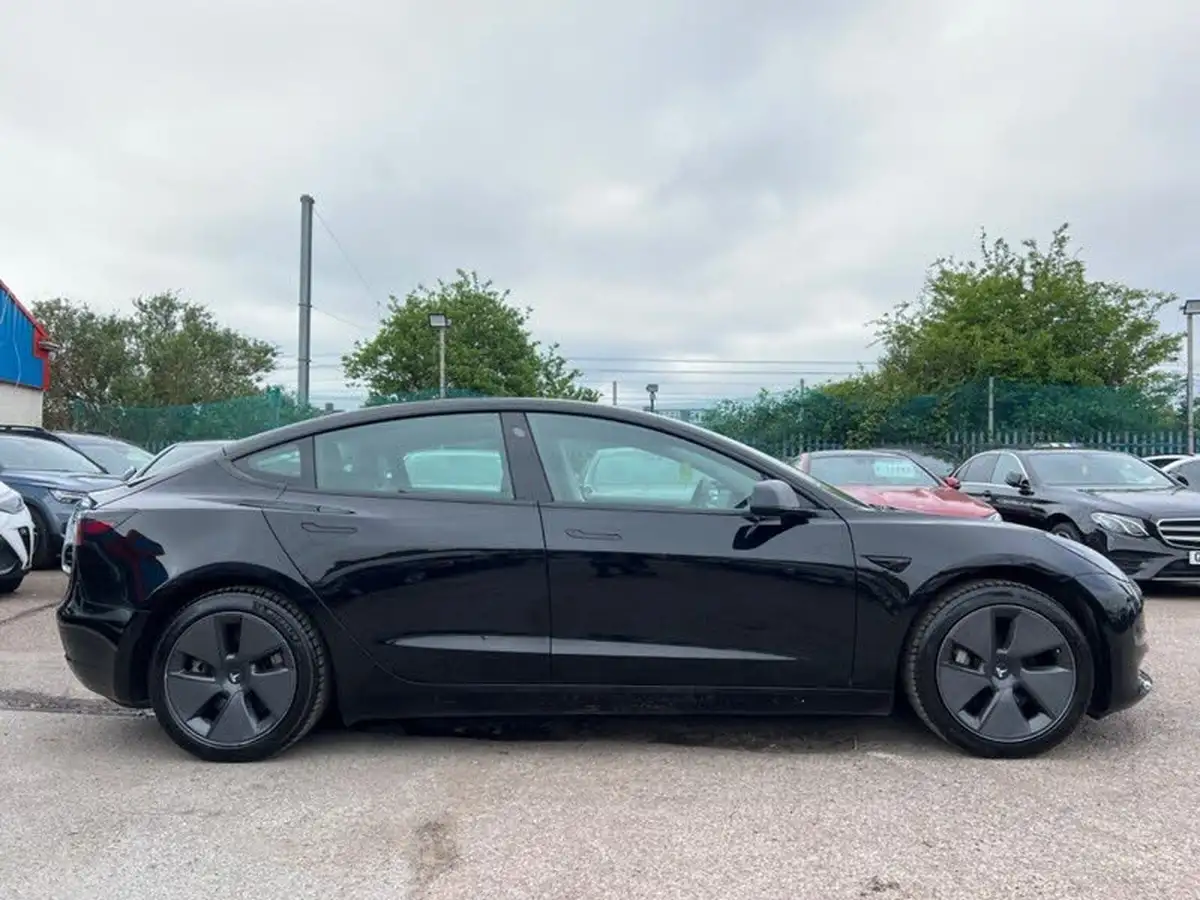 2020-tesla-model-3-e-long-range-big-20