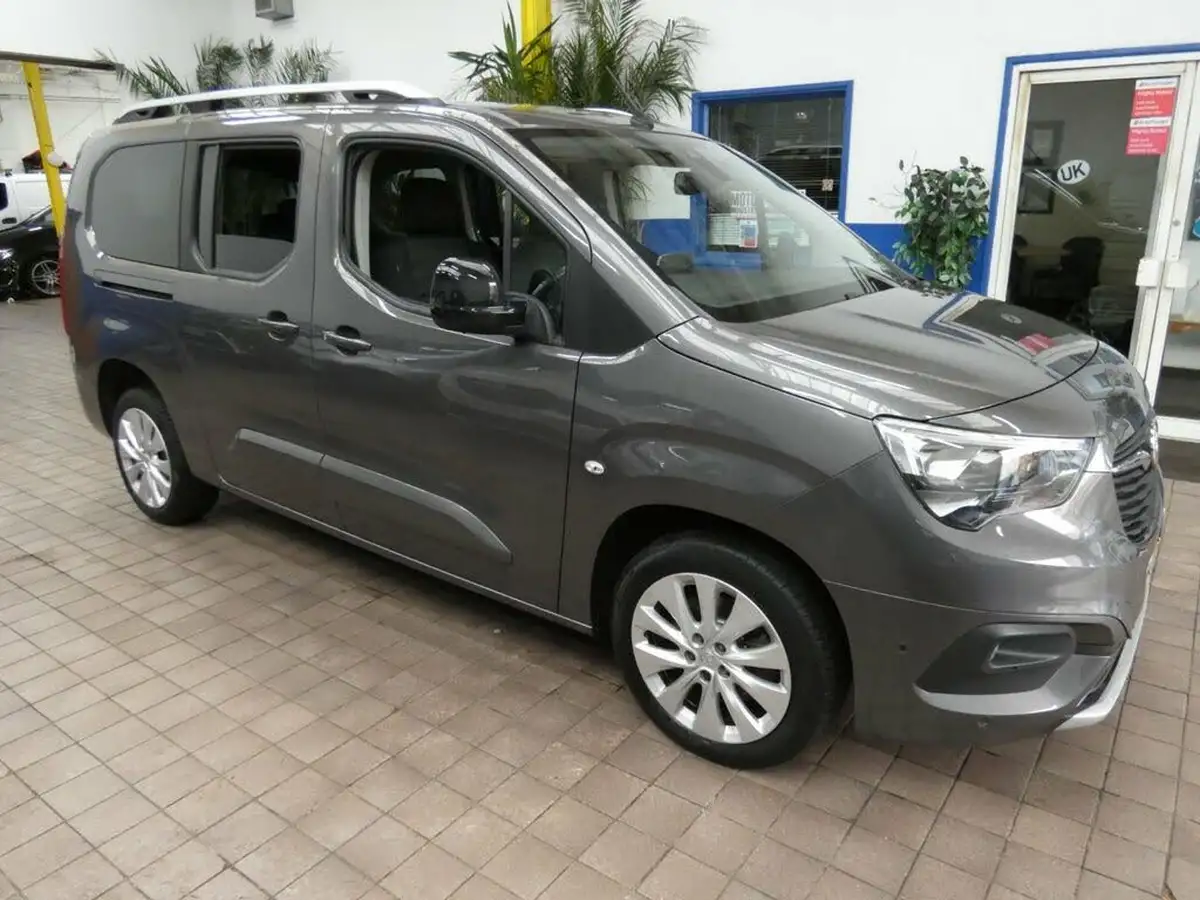 2021-vauxhall-combo-life-12i-elite-xl-big-16