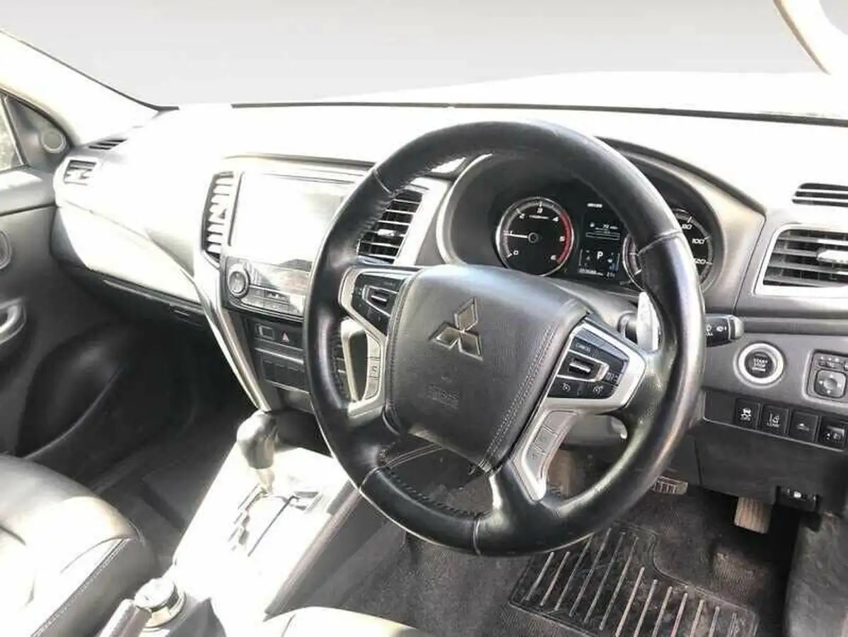 2020-mitsubishi-l200-22di-d-warrior-auto-big-4