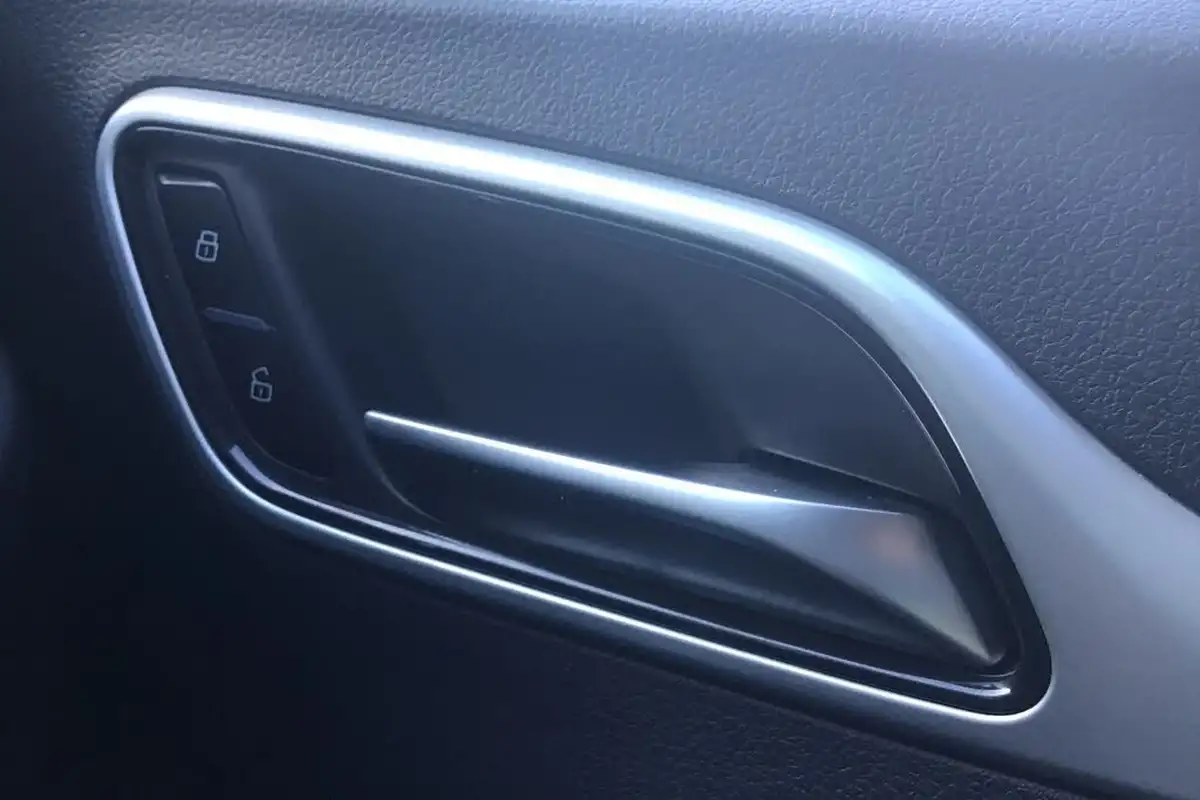 2022-mg-zs-suv-15-vti-tech-exclusive-big-18
