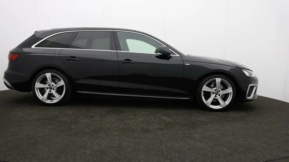 2021-audi-a4-avant-20-35-tdi-s-line-big-7