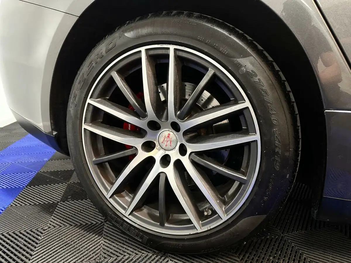2016-maserati-ghibli-30-big-39