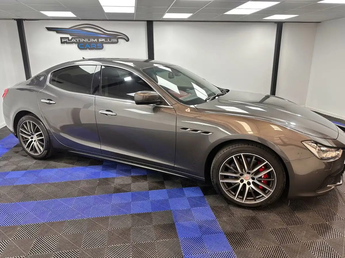 2016-maserati-ghibli-30-big-11