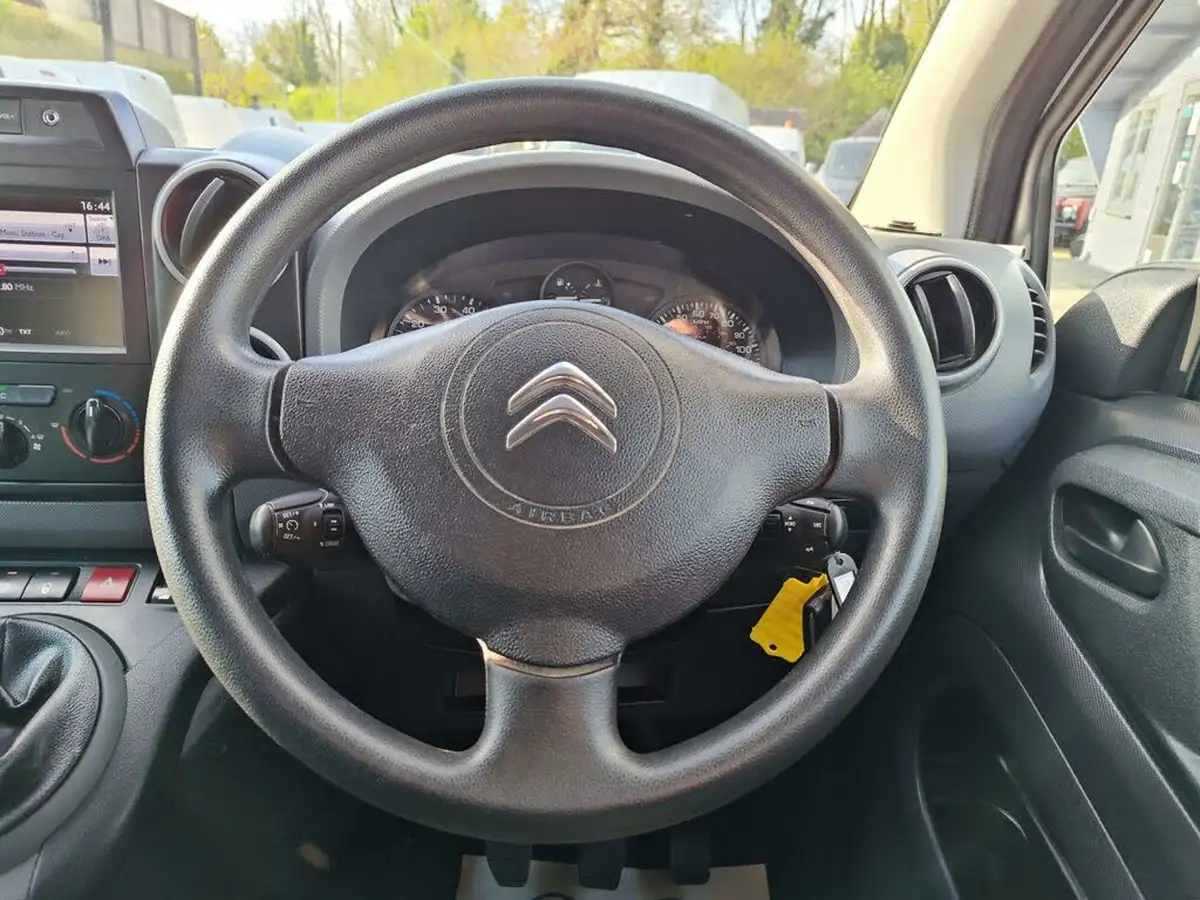2018-citroen-berlingo-16td-l1625-enterprise-special-edition-panel-big-7
