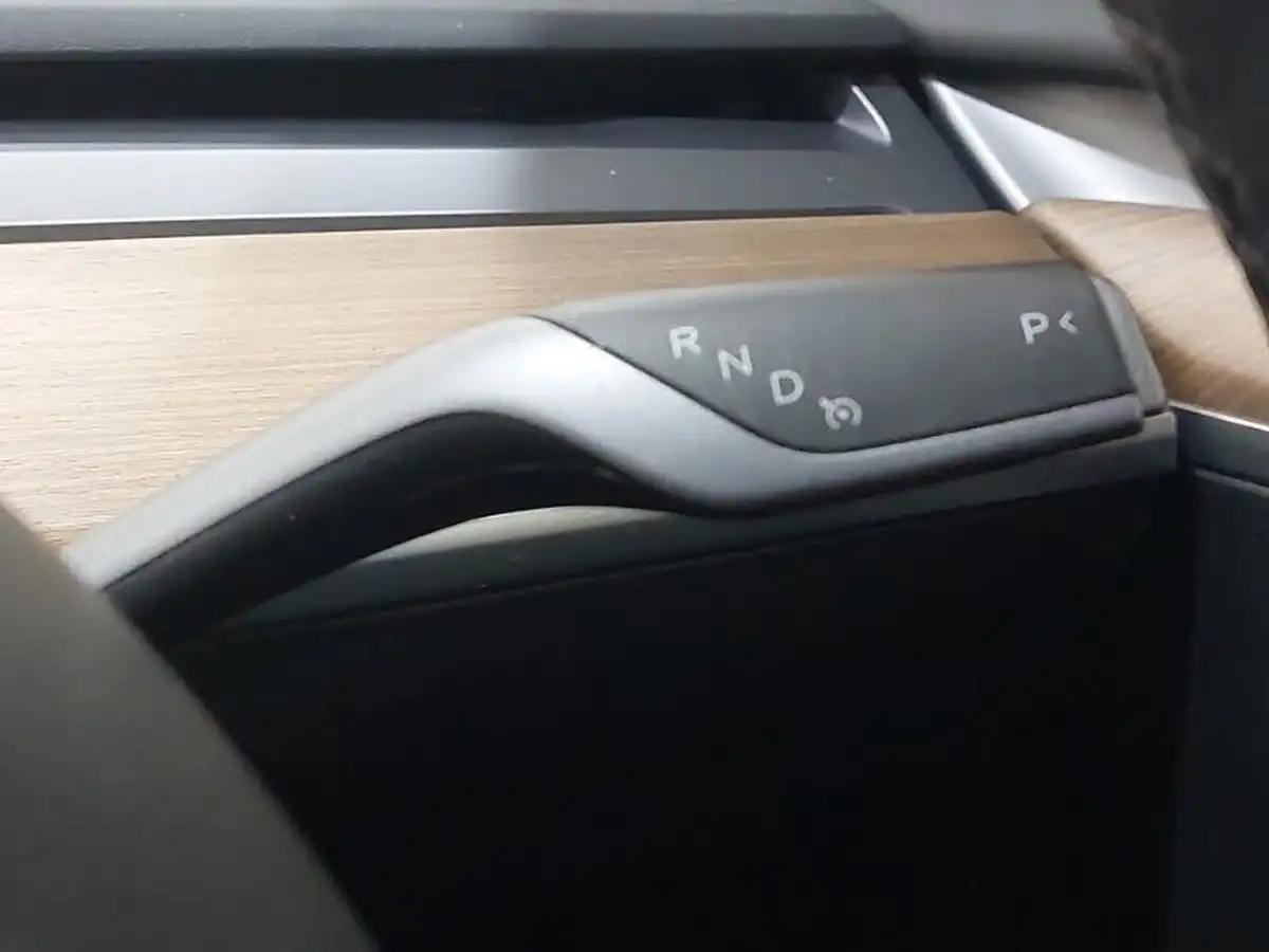 2021-tesla-model-3-e-long-range-4x4-big-14