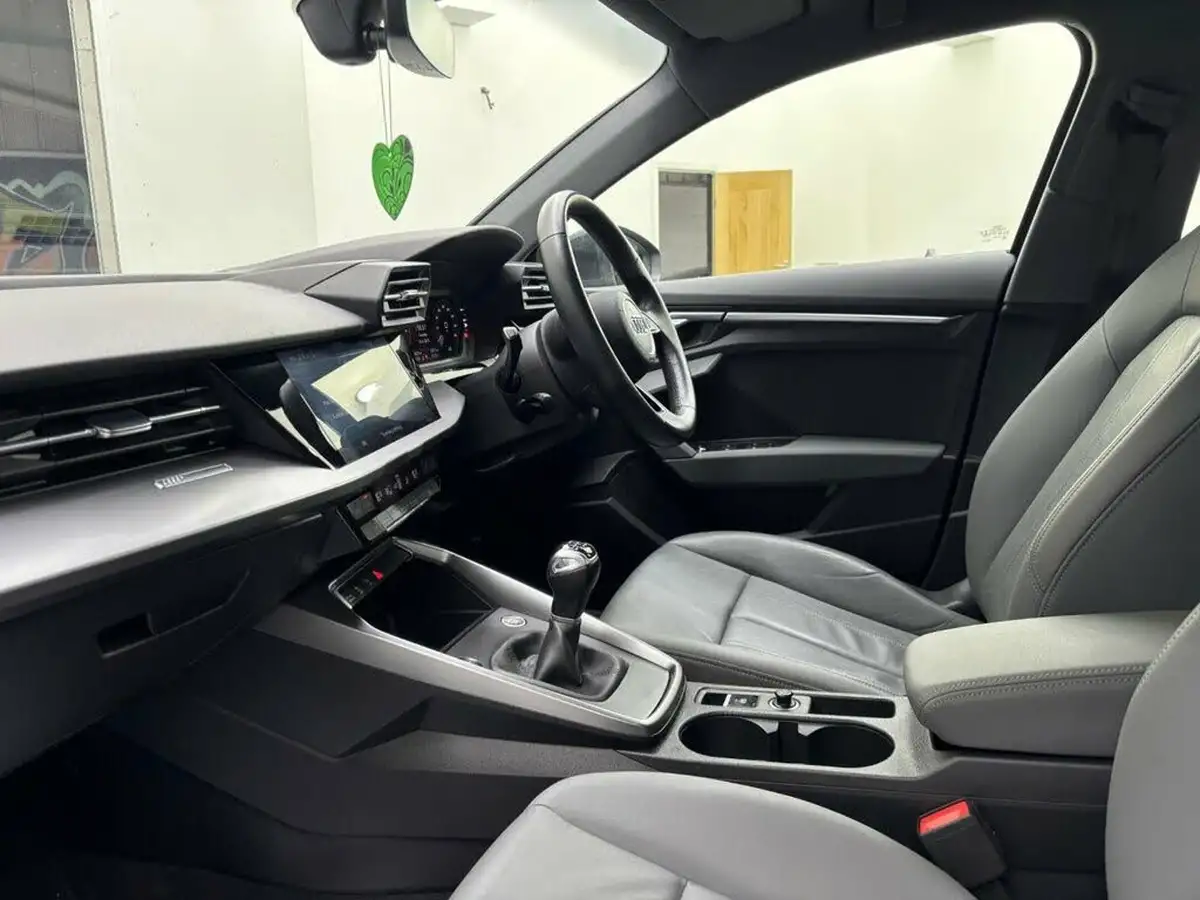 2021-audi-a3-15-35-tfsi-sport-saloon-4d-big-11