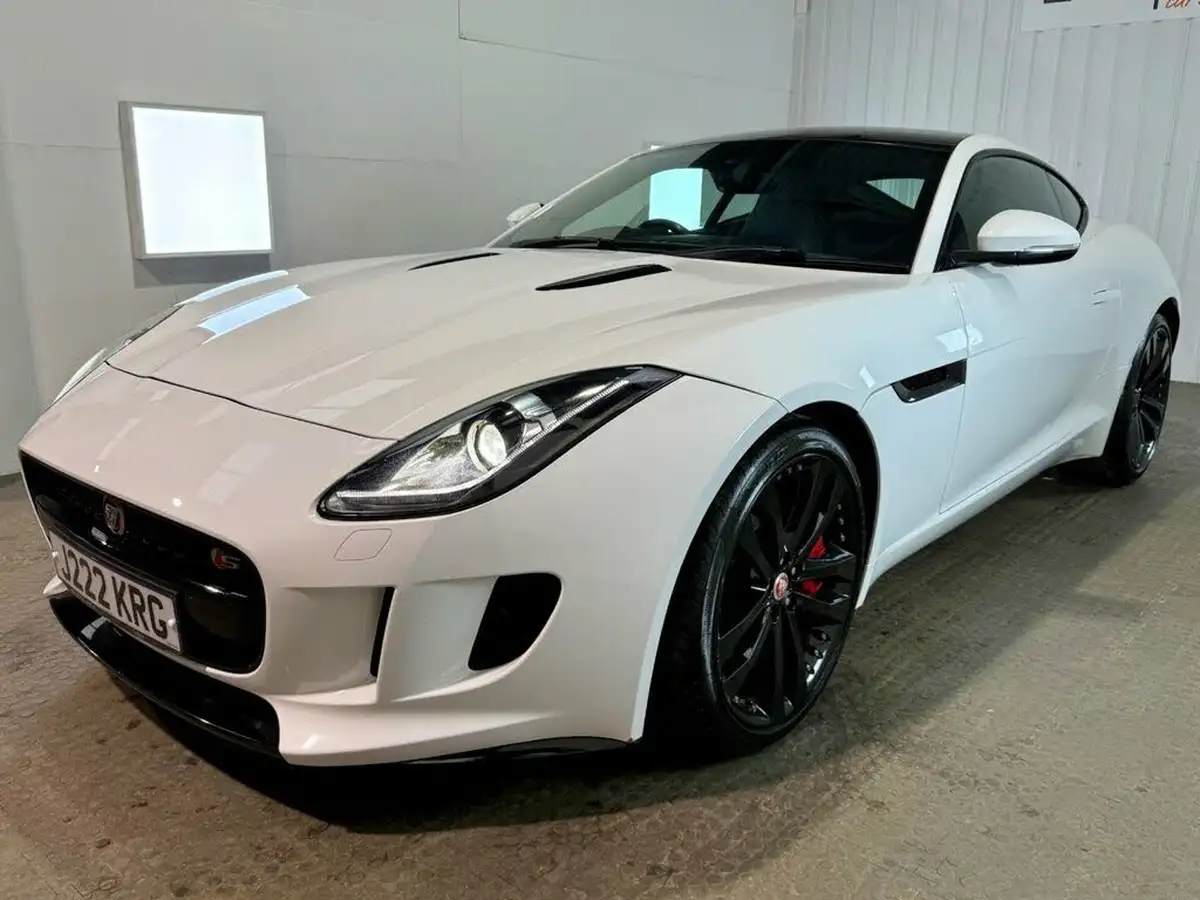 2015-jaguar-f-type-30-s-coupe-quickshift-big-2