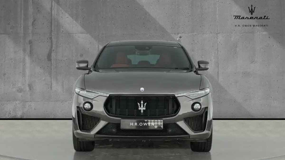 2022-maserati-levante-38-trofeo-big-6