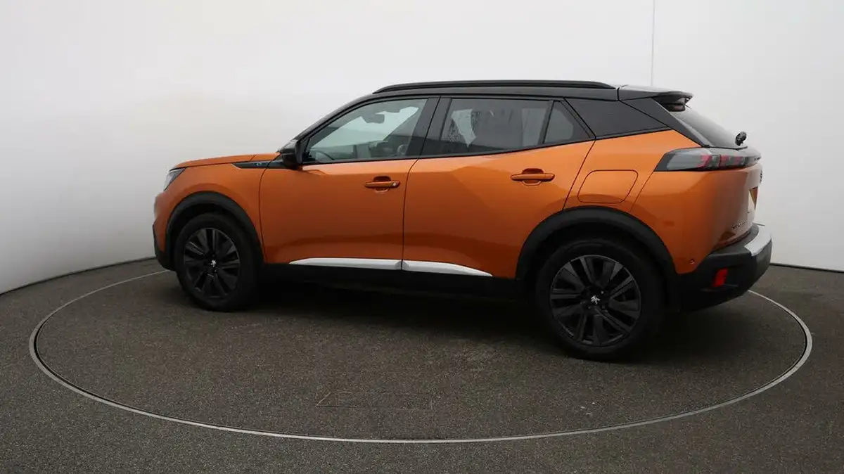 2022-peugeot-2008-suv-e-gt-premium-big-41