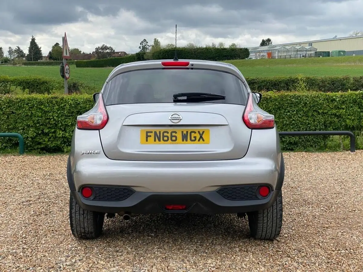 2016-nissan-juke-16-tekna-117ps-1598cc-xtronic-cvt-big-4