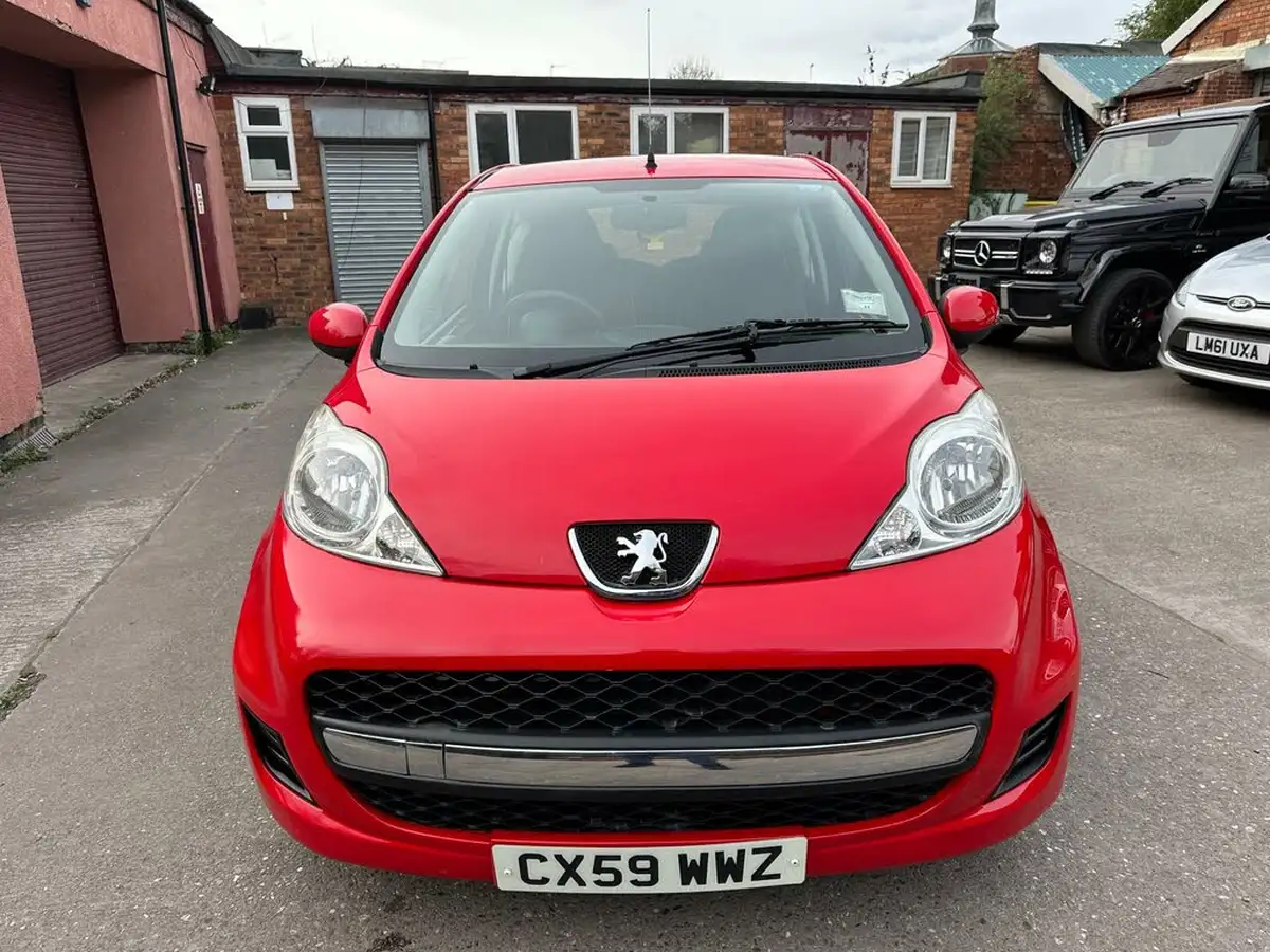 2009-peugeot-107-10-urban-3d-2-tronic-big-10