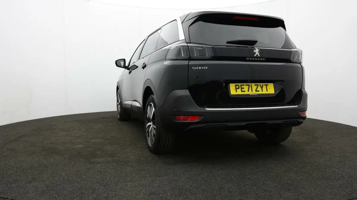 2021-peugeot-5008-suv-15-bluehdi-allure-premium-big-24