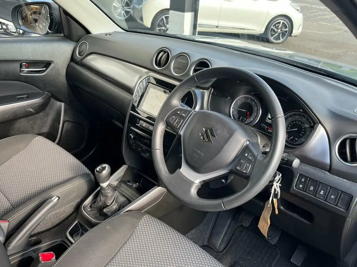 2023-suzuki-vitara-14-boosterjet-sz-t-big-10