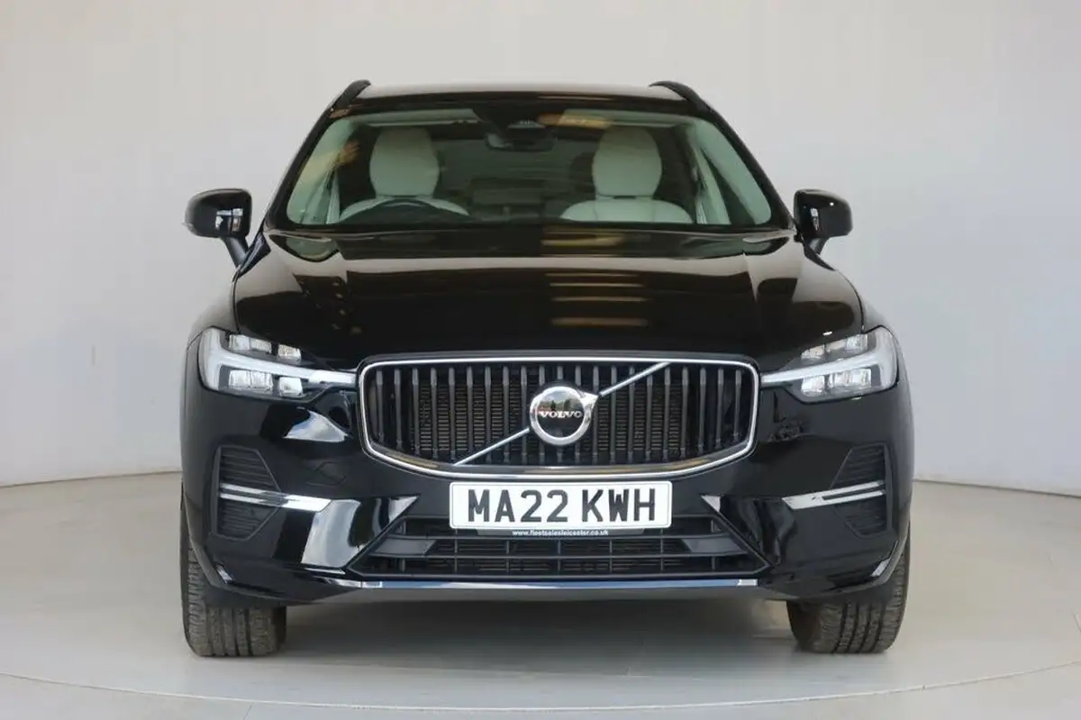 2021-volvo-xc60-20-b5-momentum-big-4