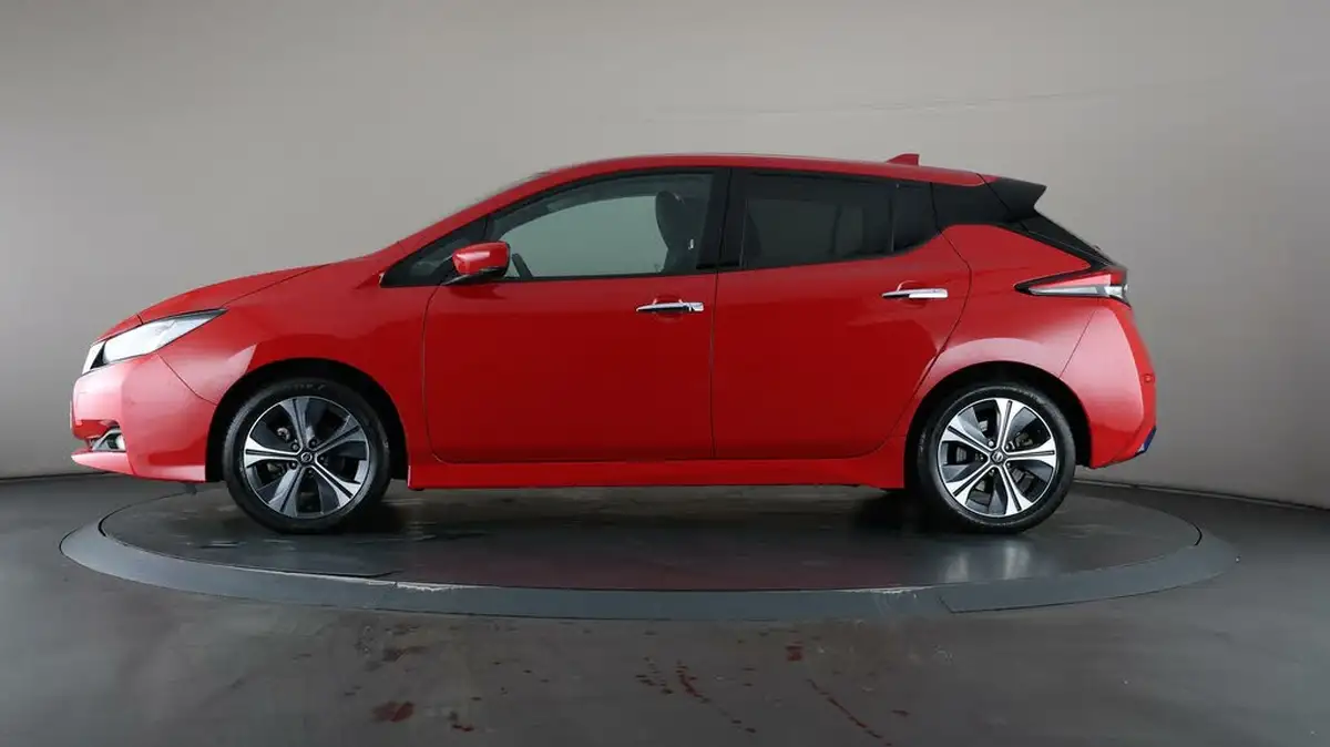 2022-nissan-leaf-e-tekna-big-29