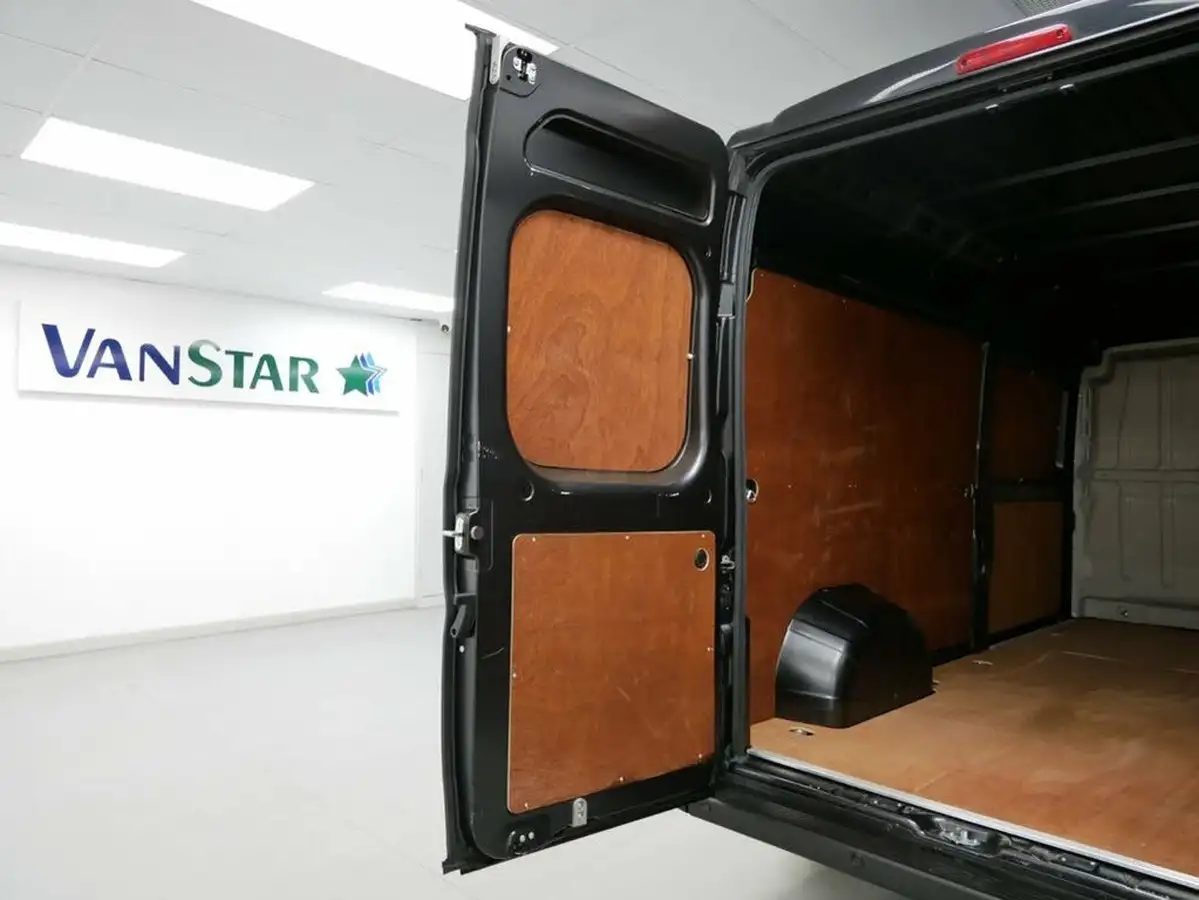 2021-peugeot-boxer-22-bluehdi-professional-335-l3-h2-140bhpeu6dt-panel-big-21