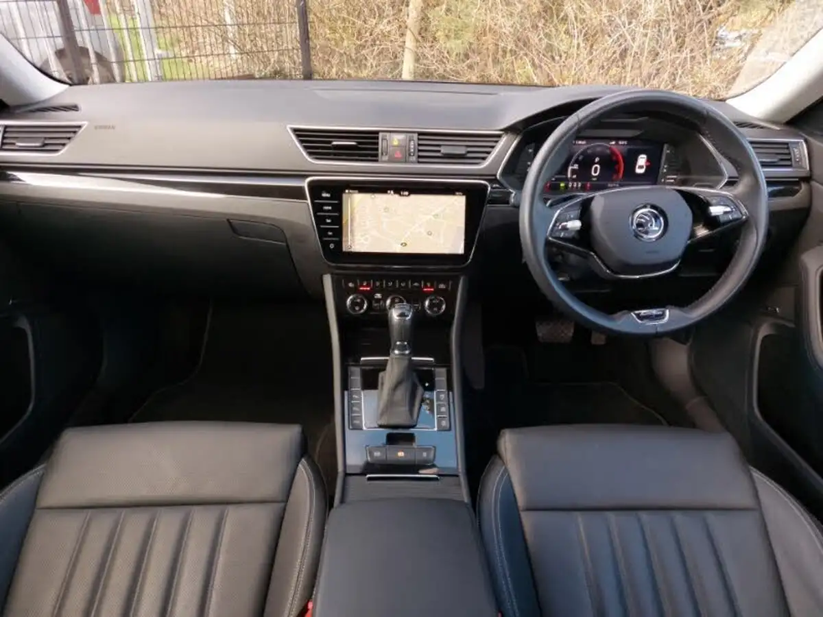 2022-skoda-superb-20tdi-laurin-klement-hatchback-big-2