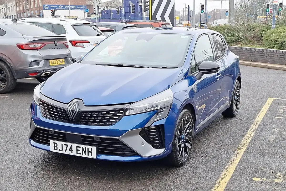 2024-renault-clio-16-esprit-alpine-big-13