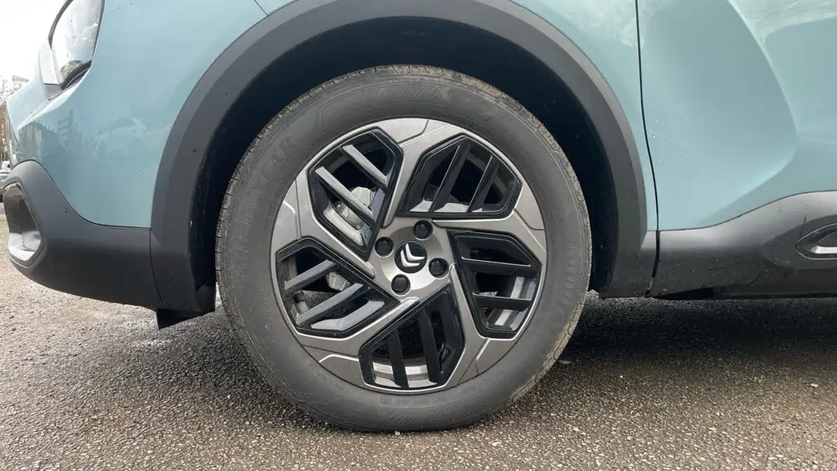 2023-citroen-c4-12-puretech-sense-big-13