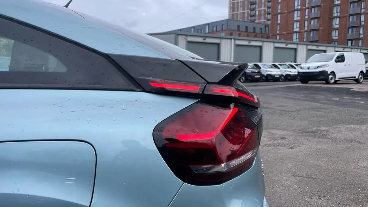 2023-citroen-c4-12-puretech-sense-big-37
