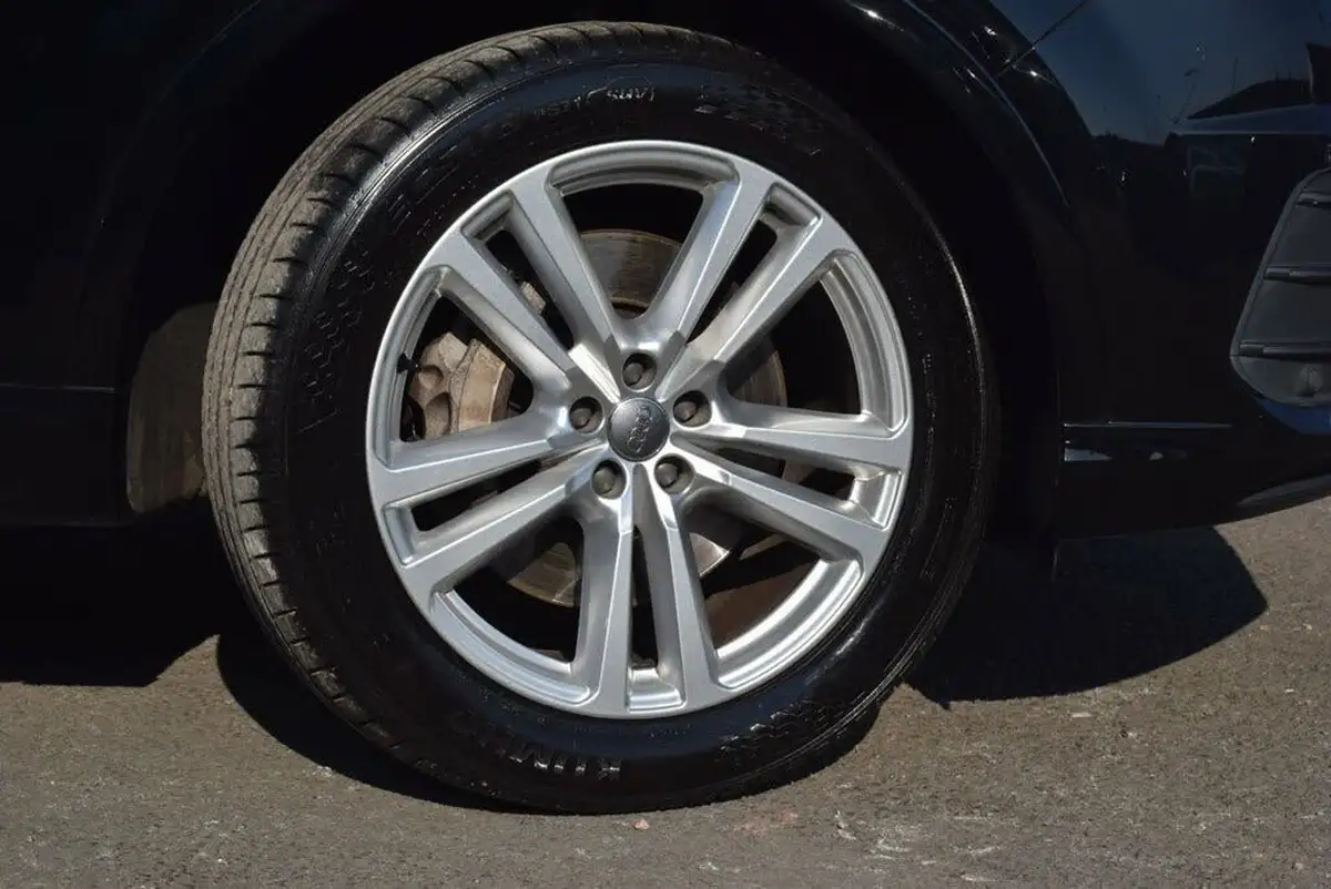 2017-audi-q7-30tdi-quattro-s-line-218ps-big-9