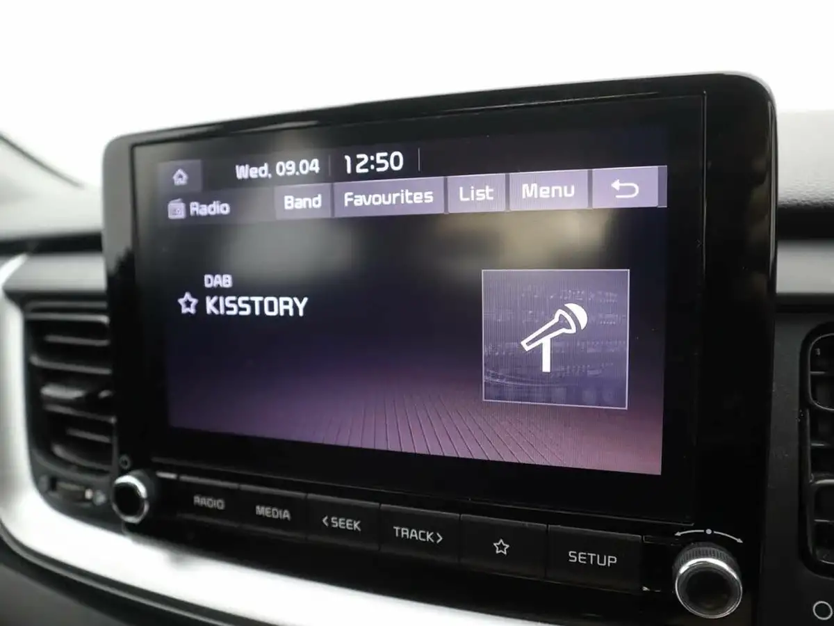 2022-kia-stonic-10-t-gdi-2-dct-big-11