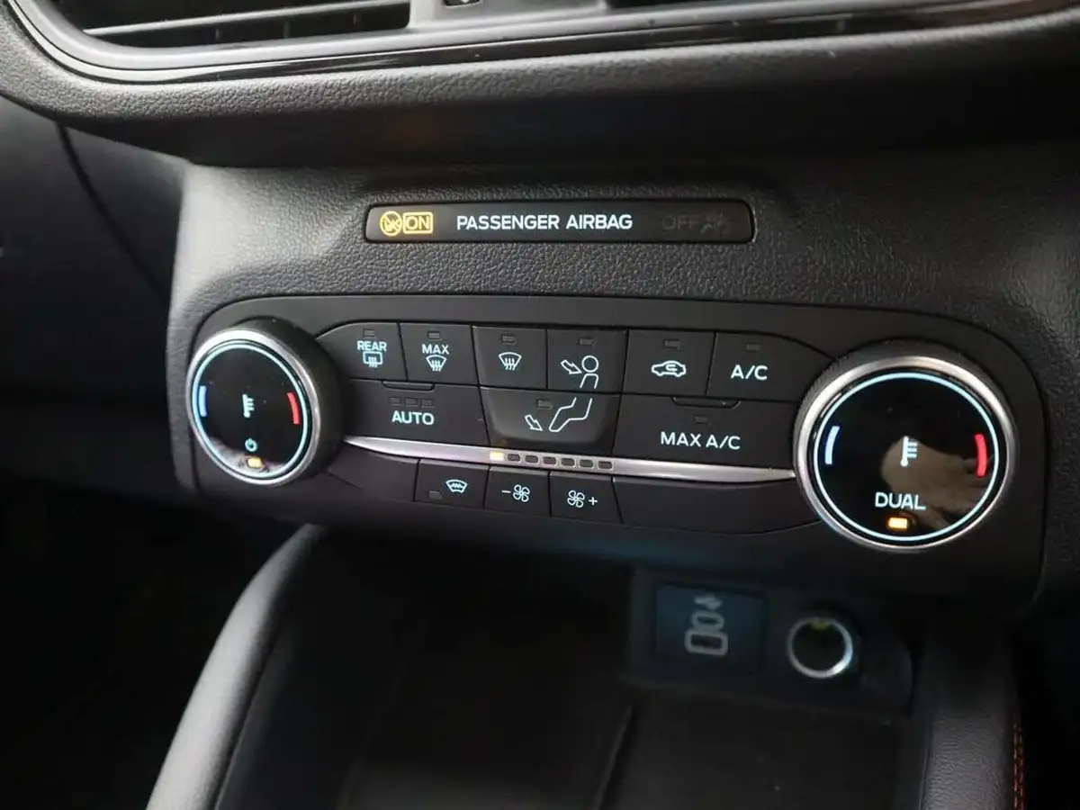 2023-ford-kuga-15t-st-line-edition-big-22