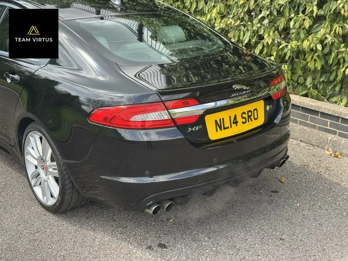 2013-jaguar-xf-50-xfr-big-10
