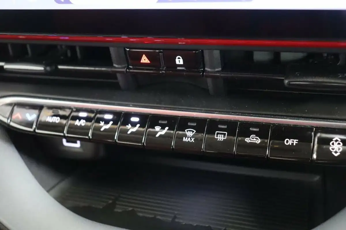 2021-fiat-500-e-red-117bhp-big-29
