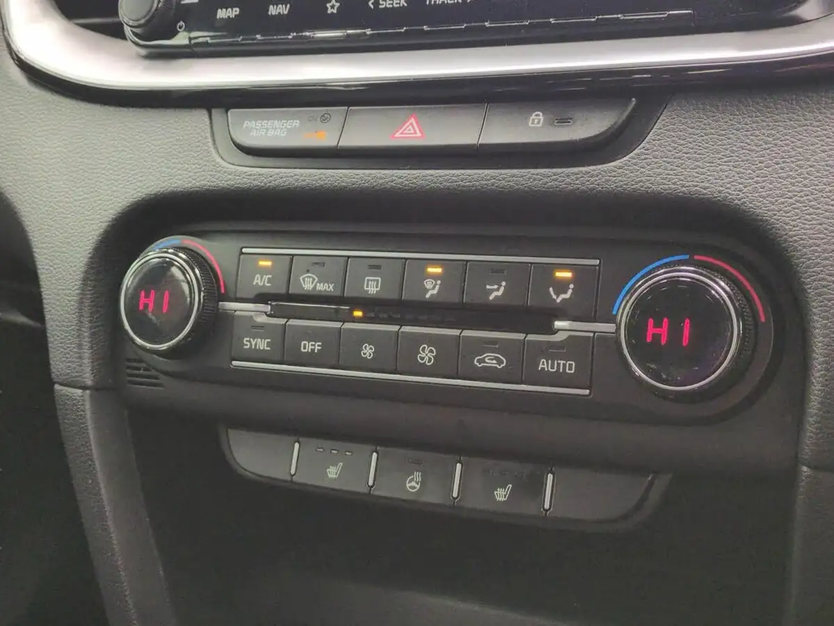 2023-kia-xceed-15-t-gdi-3-158bhp-big-17