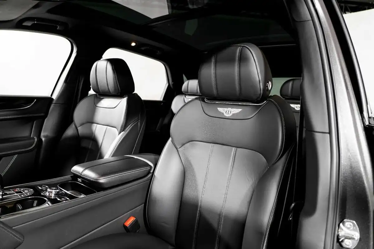 2019-bentley-bentayga-40-v8-big-19