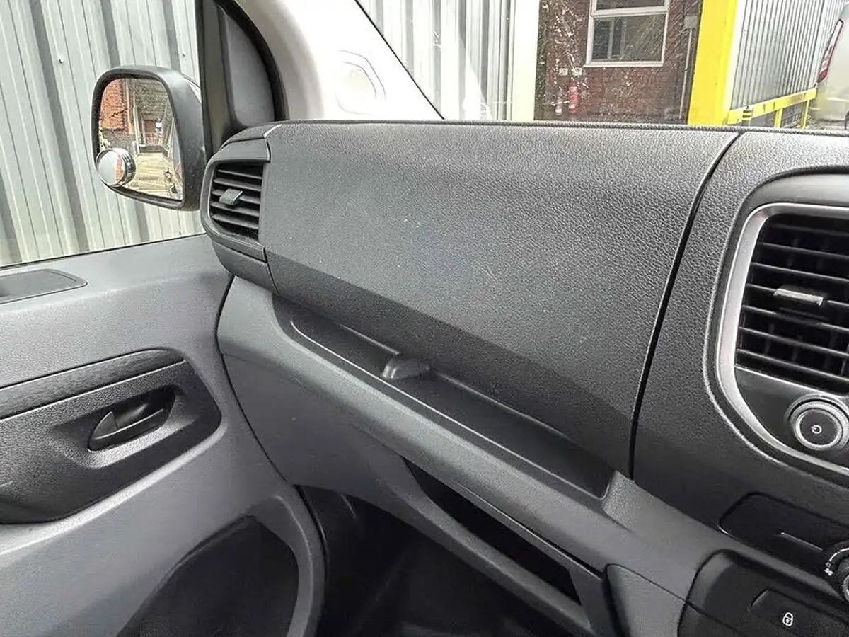2022-vauxhall-vivaro-20td-3100-l2h1-sportive-big-30