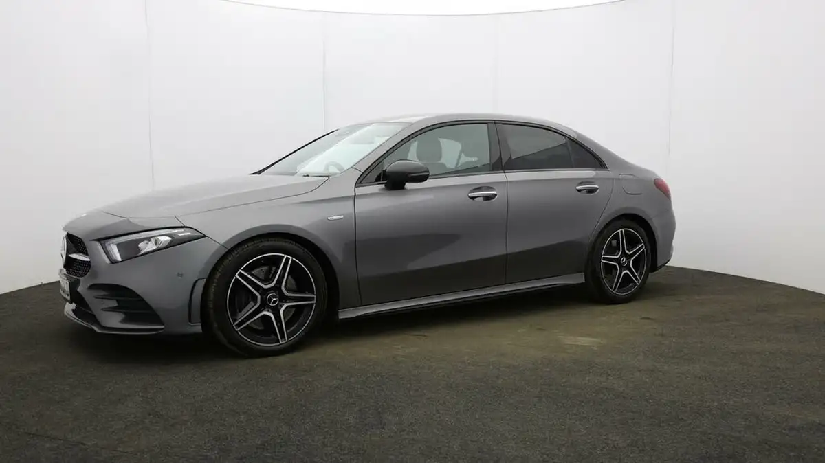 2022-mercedes-benz-a-class-20-a250-amg-line-premium-edition-saloon-4d-big-28