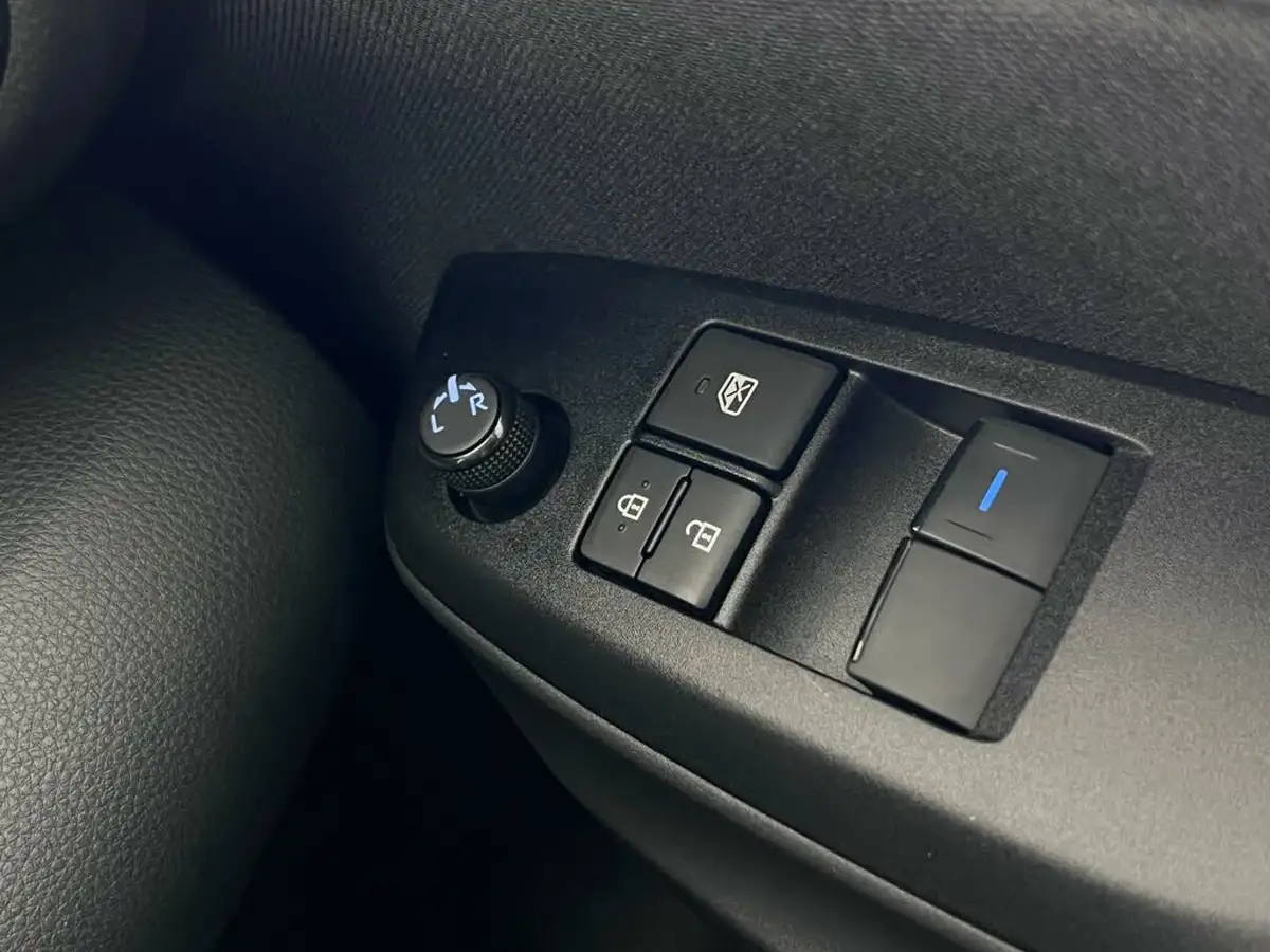 2022-toyota-yaris-15-vvt-i-icon-big-20