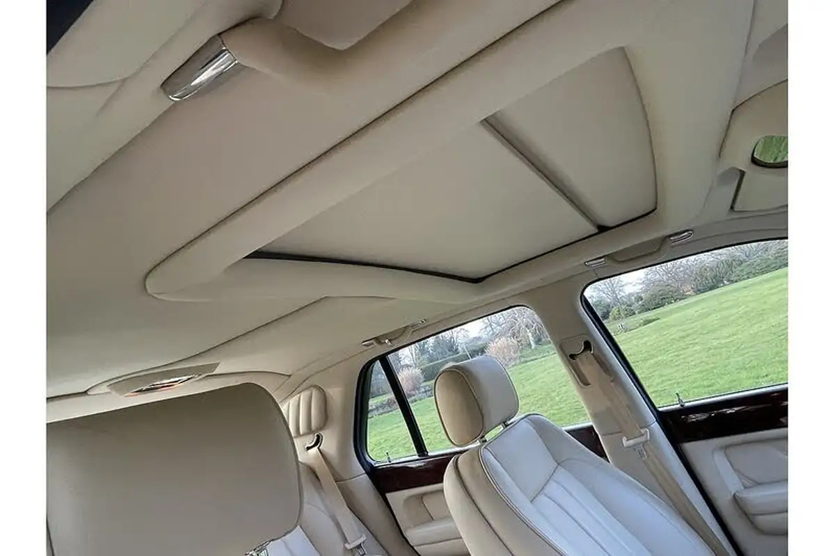 2008-bentley-arnage-68-r-big-12