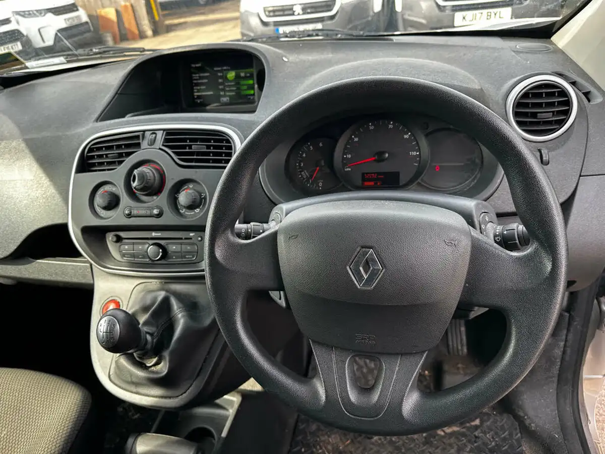 2017-renault-kangoo-maxi-15td-ll21-energy-dci-110-maxi-business-panel-big-14