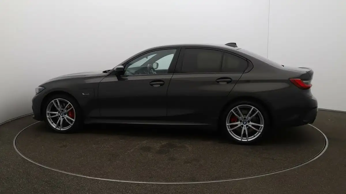 2022-bmw-3-series-20-330e-m-sport-pro-edition-saloon-4d-big-50