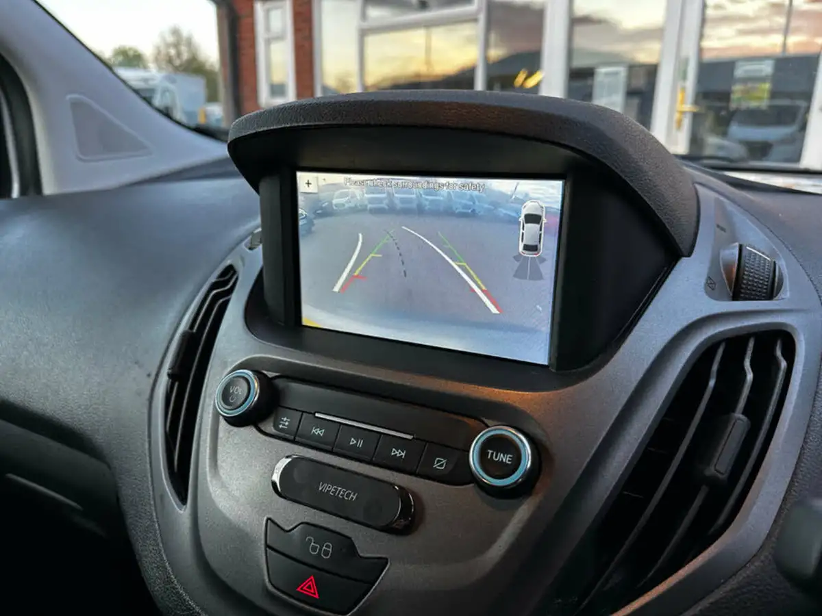 2019-ford-transit-courier-15tdci-trend-100pseu6dt-big-18