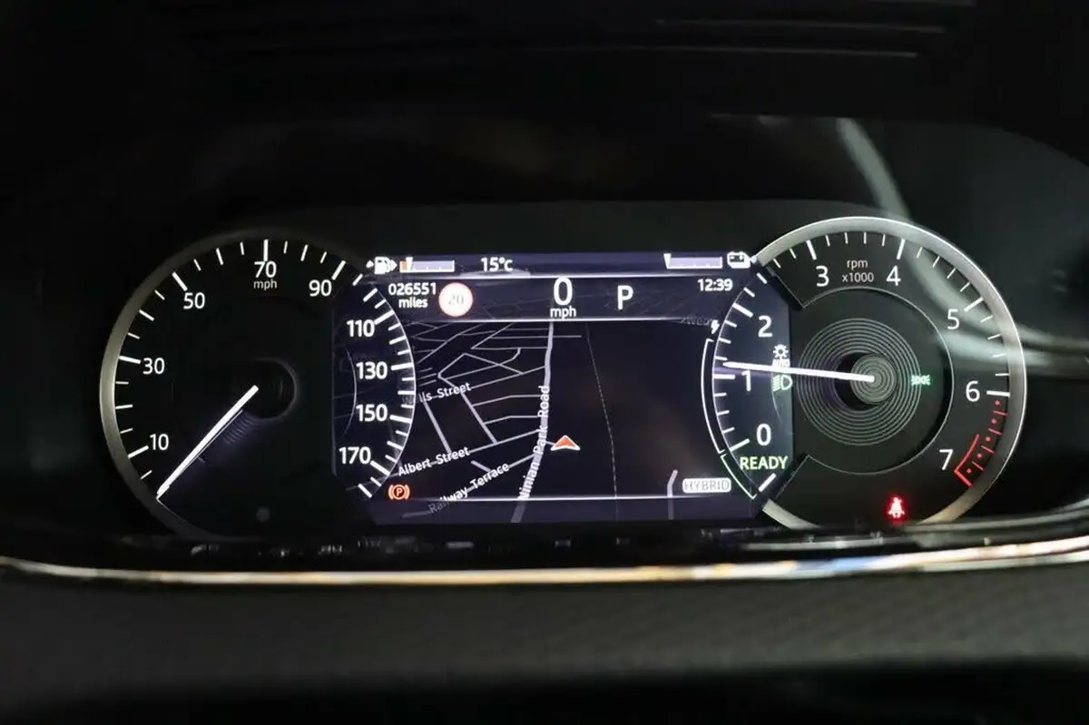2021-land-rover-range-rover-evoque-15-p300e-r-dynamic-s-big-15