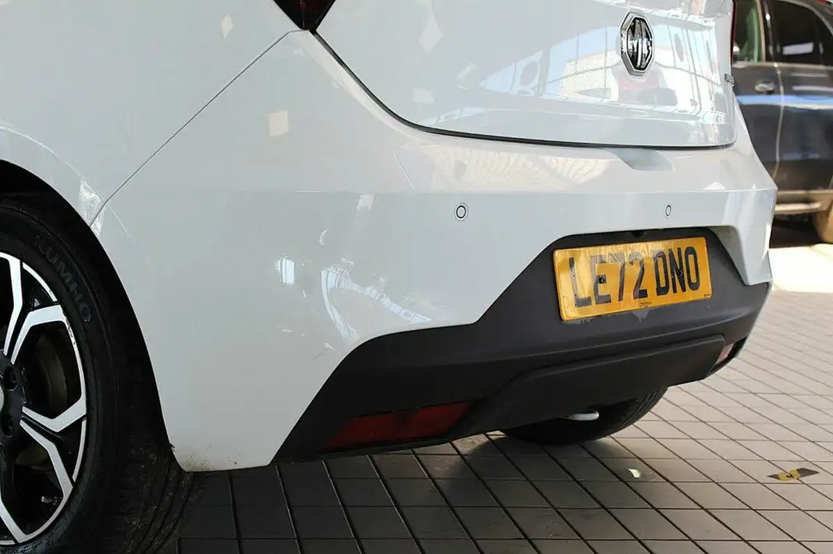 2023-mg-mg3-15-vti-tech-exclusive-nav-big-15