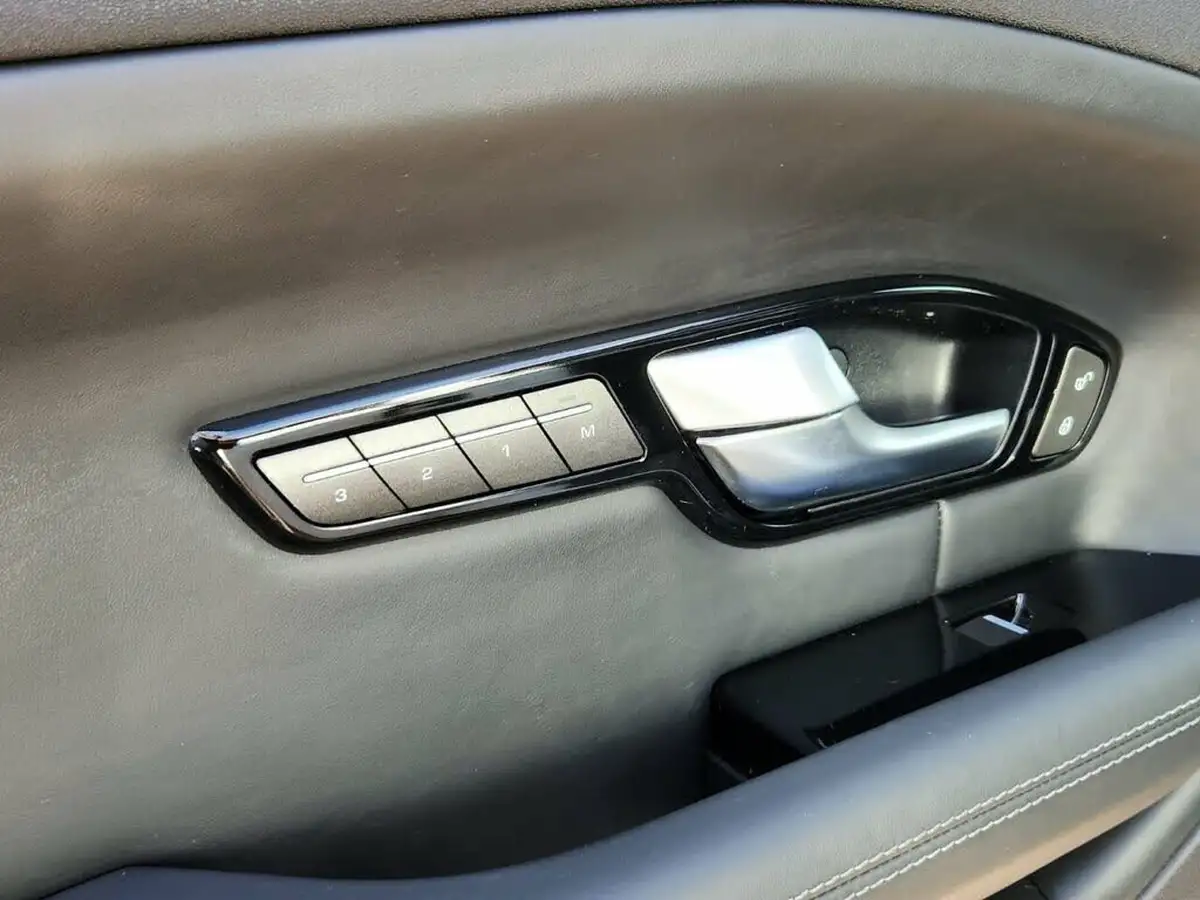 2018-land-rover-range-rover-evoque-20td4-hse-dynamic-ss-hatchback-5d-auto-big-31