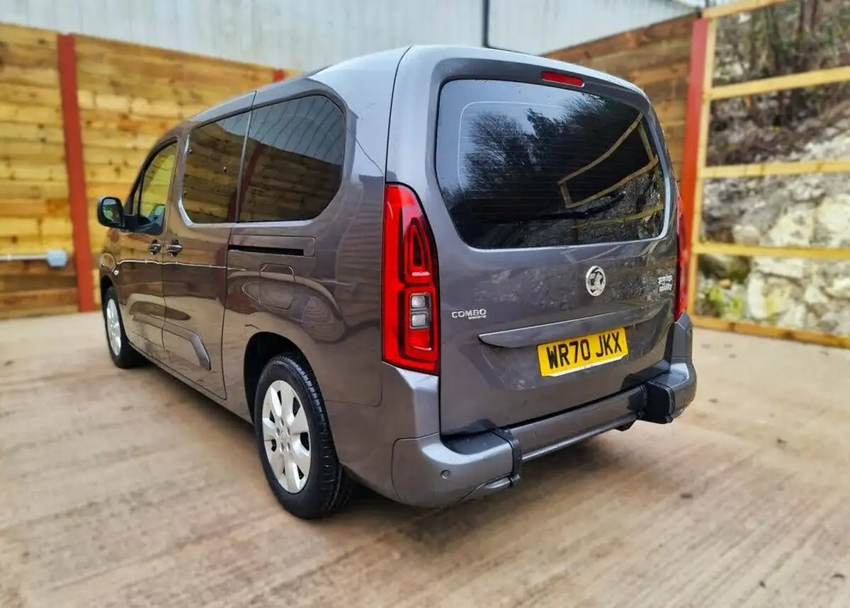 2020-vauxhall-combo-life-12i-energy-xl-110ps-big-12