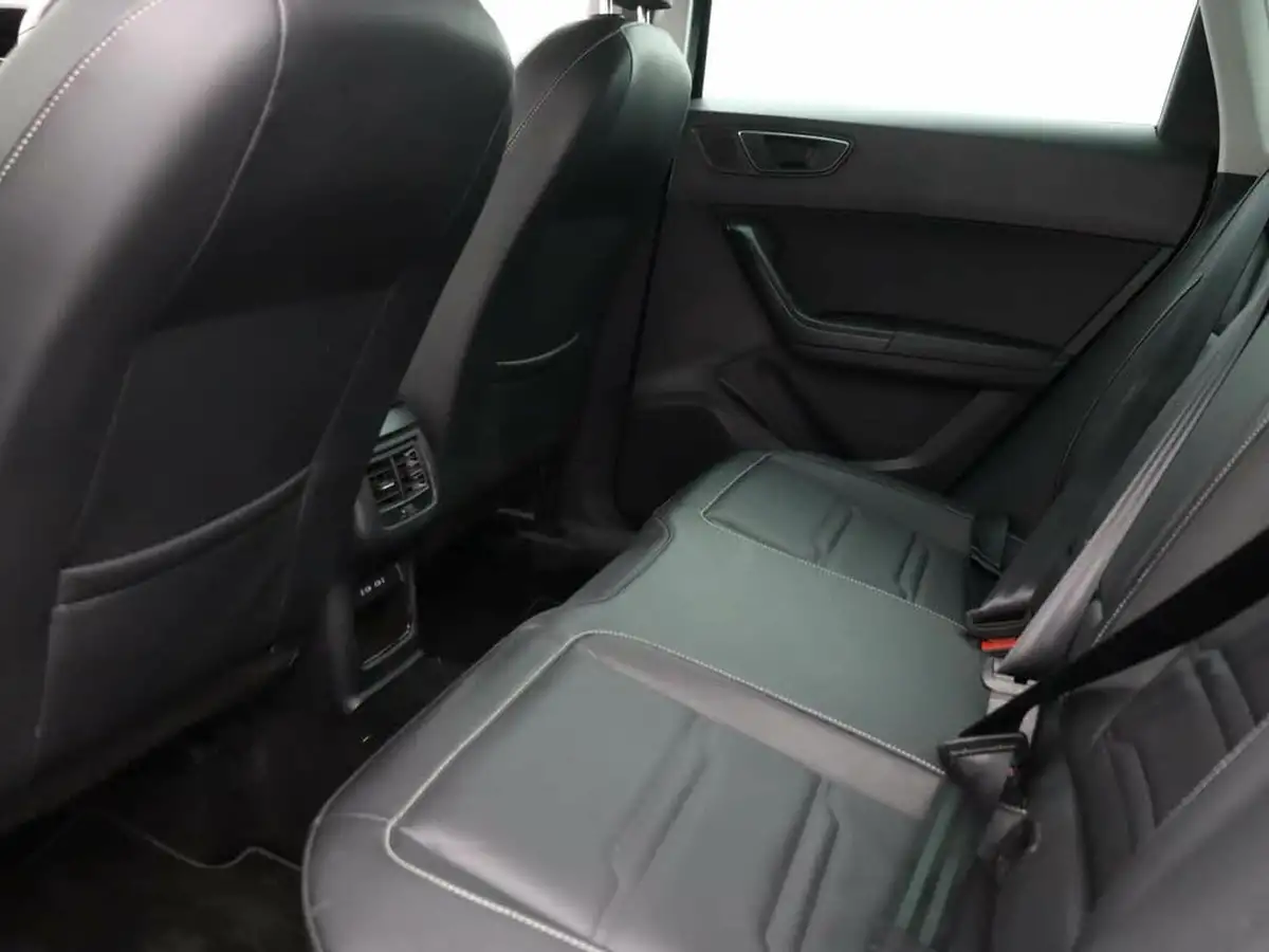 2022-seat-ateca-15-ecotsi-xperience-lux-dsg-big-8