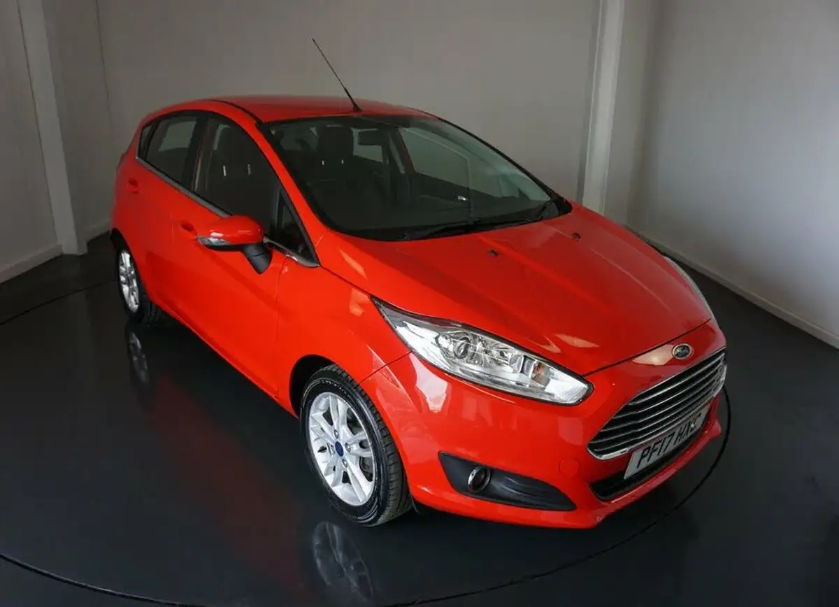 2017-ford-fiesta-10t-zetec-100ps-ecoboost-ss-5d-big-13