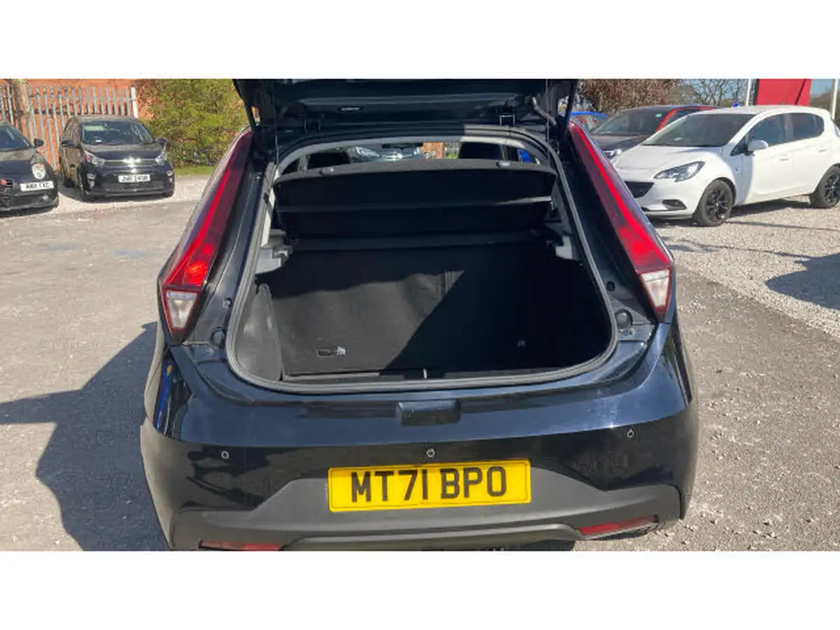 2022-mg-mg3-15-vti-tech-exclusive-nav-big-3