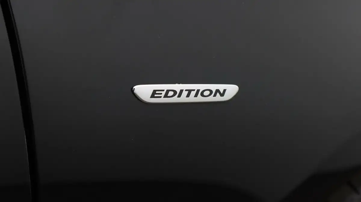 2021-mercedes-benz-a-class-13-a200-amg-line-executive-edition-saloon-4d-big-21