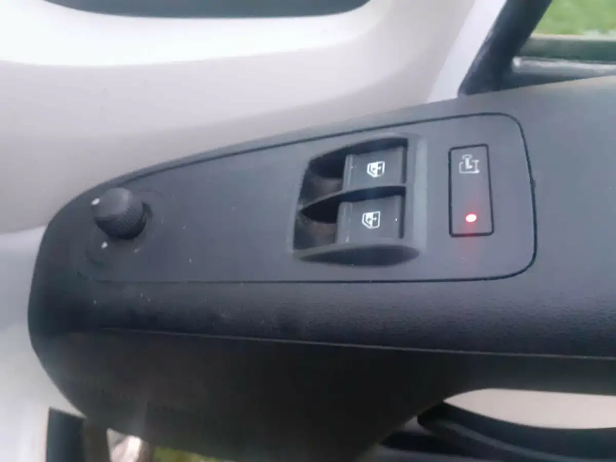 2019-citroen-relay-20bluehdi-35-l2h1-enterprise-big-21