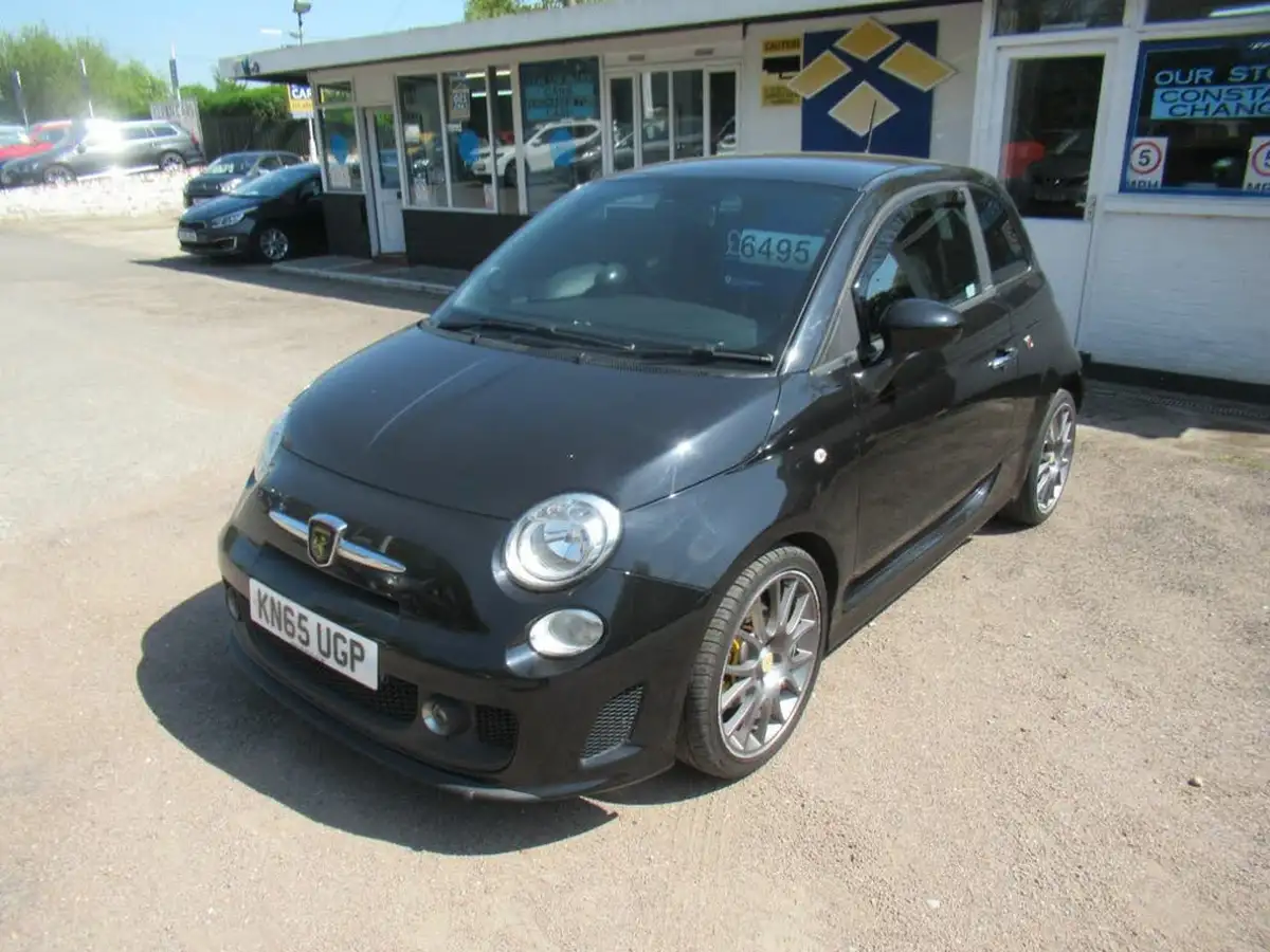 2015-abarth-500-14-tjet-595-trofeo-big-6