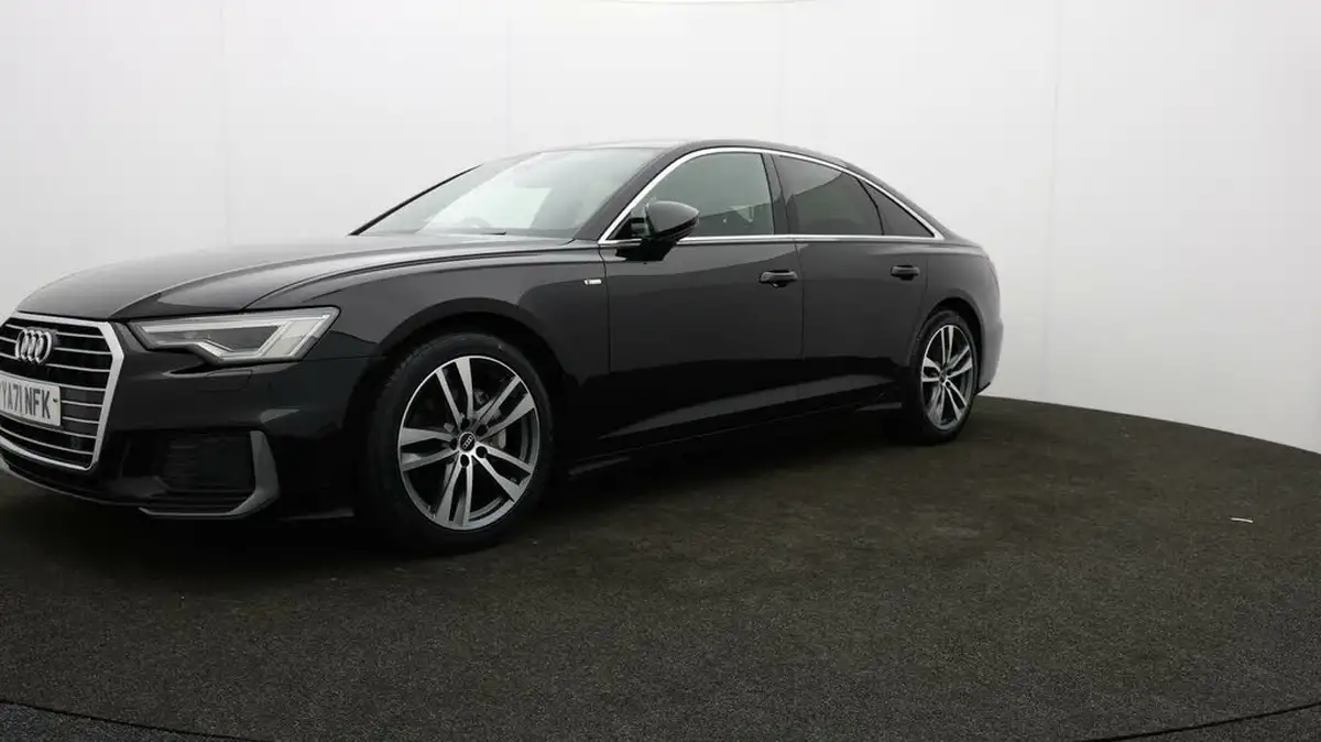 2022-audi-a6-saloon-20-40-tfsi-s-line-big-2