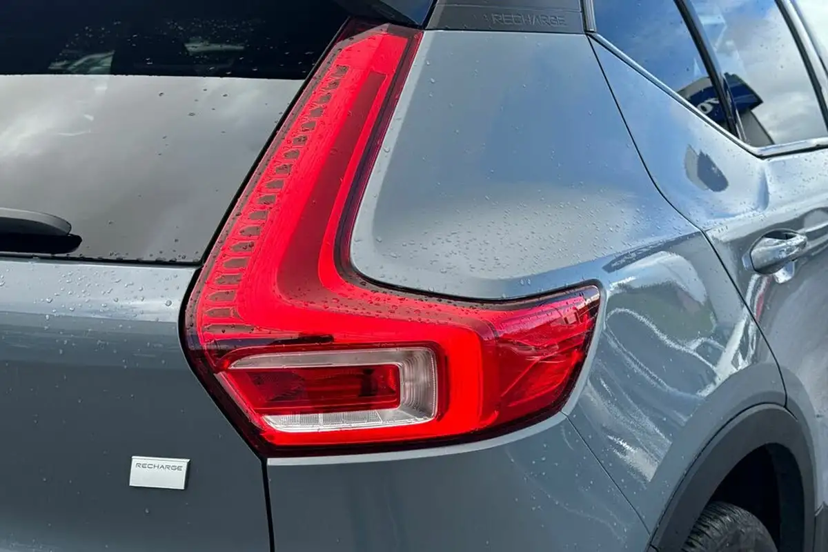 2022-volvo-xc40-e-recharge-plus-228bhp-big-19